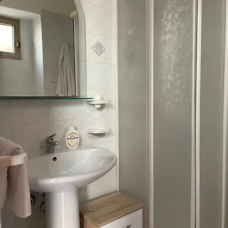 House Apartment *